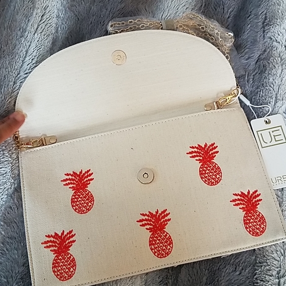 Urban Expressions Pineapple Clutch NWT - Picture 3 of 7